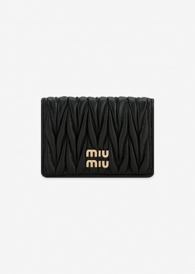 미우미우 여성 마테라쎄 블랙 카드지갑 5MC103 2FPP F0002