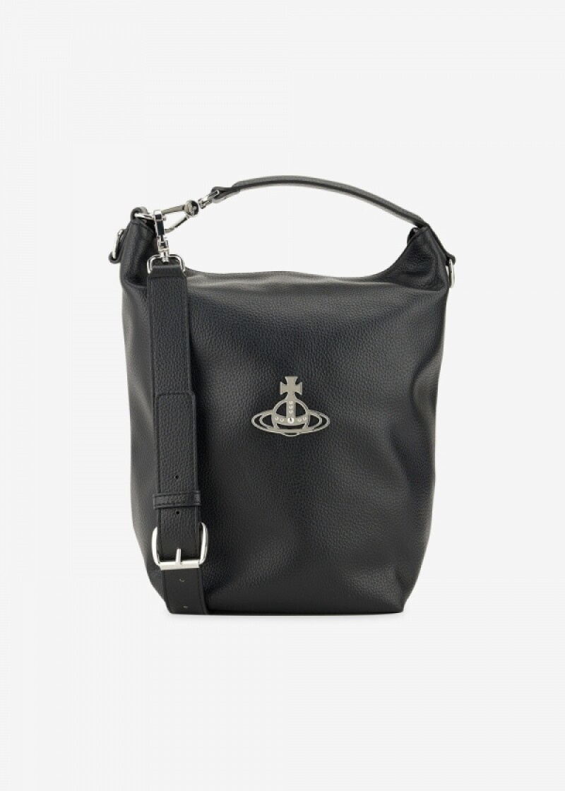 비비안웨스트우드 여성 ORB 로고 블랙 버킷백 4C020001U S000D N403